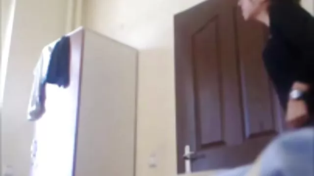 Linda Germany Asbach 18 ans adolescent masturbation sax mamon