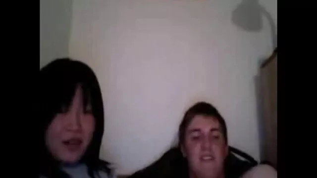 Compilation d'énormes éjaculations lesbienne francaise mere et fille