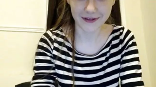 Caressez une charge chaude pendant que je porn maman fille me modèle un jean pour vous JOI