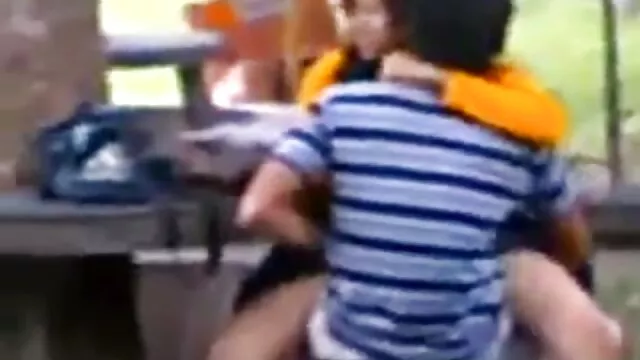 Russe adolescent couple baise porn mère et fille