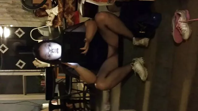 Megan Marx sexe romantique en levrette en POV, chatte humide baise porno mer et son fils ATK