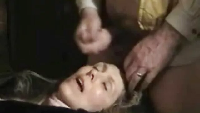 Suivez mes instructions et vous jouirez comme cex maman jamais auparavant JOI