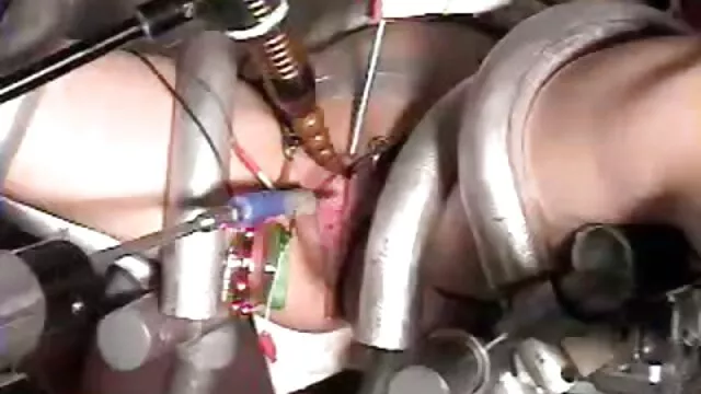 Sucer porno femme avec son fils sa bite pour s'amuser