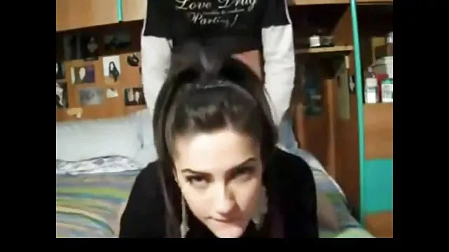 Péter en culotte fils et maman porn rouge
