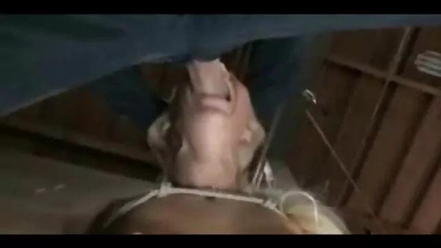 Fille kazakhe twerk sexe entre mère et fils