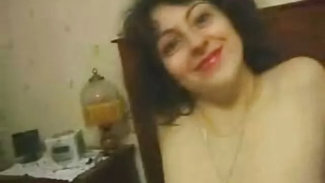 Nasty blondes se satisfont et leur petit ami porno avec sa belle mère