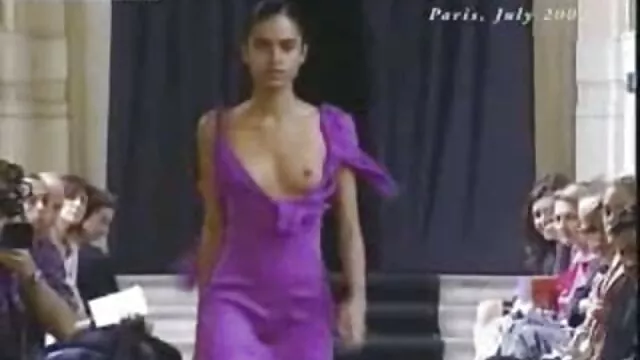 Hot jeune Kasia baisée sex mere avec sa fille par un vieil homme sale