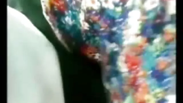 Monstre video sexe mere et fille fille hentai